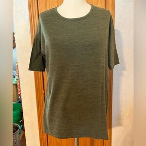 LulaRoe Shirt - Size XXS